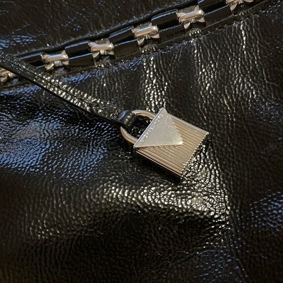 Michael Kors Sadie Black Leather Handbag - Picture 4 of 6